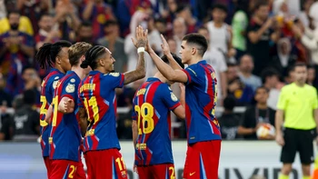 El Barcelona golea al Athletic y espera rival en la final El Barcelona golea al Athletic y espera rival en la final