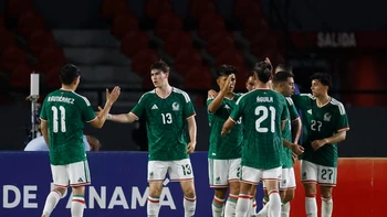 México llega esta noche a Bolivia tras vencer a Panamá México llega esta noche a Bolivia tras vencer a Panamá