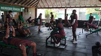 Ursino y Flores se suman a Oriente Petrolero Ursino y Flores se suman a Oriente Petrolero