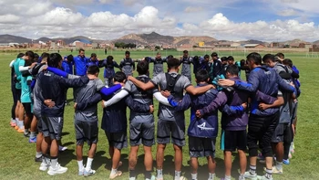 Real Oruro y GV San José se presentan en sociedad en la capital de Pagador Real Oruro y GV San José se presentan en sociedad en la capital de Pagador