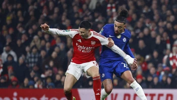 Arsenal cumple y es finalista de la Copa de la Liga Arsenal cumple y es finalista de la Copa de la Liga