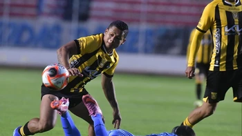 Bolívar elimina a The Strongest en los penales y avanza a cuartos Bolívar elimina a The Strongest en los penales y avanza a cuartos