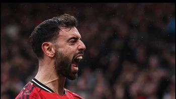 Manchester United golpea a un Tottenham frágil y en problemas Manchester United golpea a un Tottenham frágil y en problemas