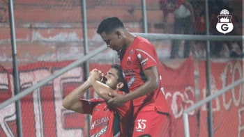 Guabirá visita a la ‘U’ mirando de reojo la Sudamericana Guabirá visita a la ‘U’ mirando de reojo la Sudamericana