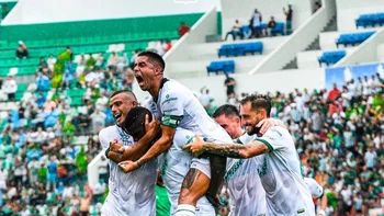 Oriente recibe a The Strongest en busca de dar el primer golpe Oriente recibe a The Strongest en busca de dar el primer golpe