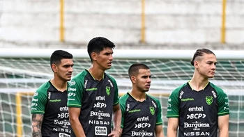 La Verde trabaja con 21 futbolistas antes de viajar al repechaje La Verde trabaja con 21 futbolistas antes de viajar al repechaje