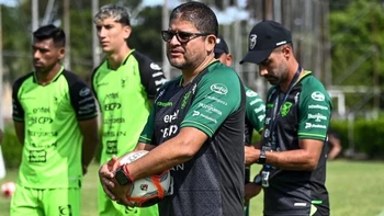Óscar Villegas: “Queremos irnos con buen fútbol” Óscar Villegas: “Queremos irnos con buen fútbol”