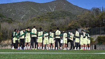 Villegas empieza a delinear el equipo para el repechaje Villegas empieza a delinear el equipo para el repechaje