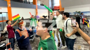 Monterrey se tiñe de verde con la llegada de hinchas bolivianos Monterrey se tiñe de verde con la llegada de hinchas bolivianos