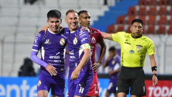 Guabirá se ‘deportilló’ ante Real Potosí Guabirá se ‘deportilló’ ante Real Potosí