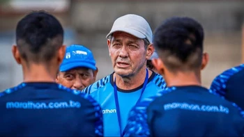 Blooming pide a Bolívar que no “perturbe” a Mauricio Soria Blooming pide a Bolívar que no “perturbe” a Mauricio Soria