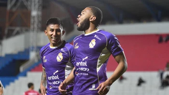 Real Potosí recibe a CDT Real Oruro en la Villa Imperial Real Potosí recibe a CDT Real Oruro en la Villa Imperial