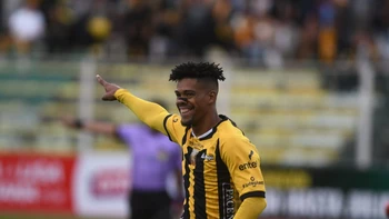 The Strongest vence a ABB y se instala en la parte alta del torneo The Strongest vence a ABB y se instala en la parte alta del torneo