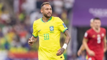 Neymar sufre lesión muscular, pero no peligra su presencia en la selección de Brasil Neymar sufre lesión muscular, pero no peligra su presencia en la selección de Brasil