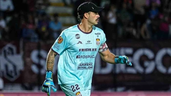Lucas Bruera: “El hincha boliviano fue irrespetuoso con nosotros” Lucas Bruera: “El hincha boliviano fue irrespetuoso con nosotros”