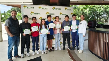 Tenistas cruceños dominan el Masters en La Paz y apuntan al Sudamericano Tenistas cruceños dominan el Masters en La Paz y apuntan al Sudamericano