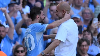Manchester City cierra la era Guardiola entre homenajes y emoción en el Etihad Manchester City cierra la era Guardiola entre homenajes y emoción en el Etihad