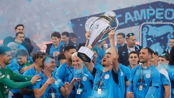 Belgrano campeón por primera vez luego de vencer a River en una final inolvidable Belgrano campeón por primera vez luego de vencer a River en una final inolvidable