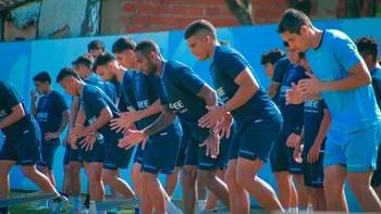 Blooming se queda en Argentina para preparar el clásico cruceño Blooming se queda en Argentina para preparar el clásico cruceño