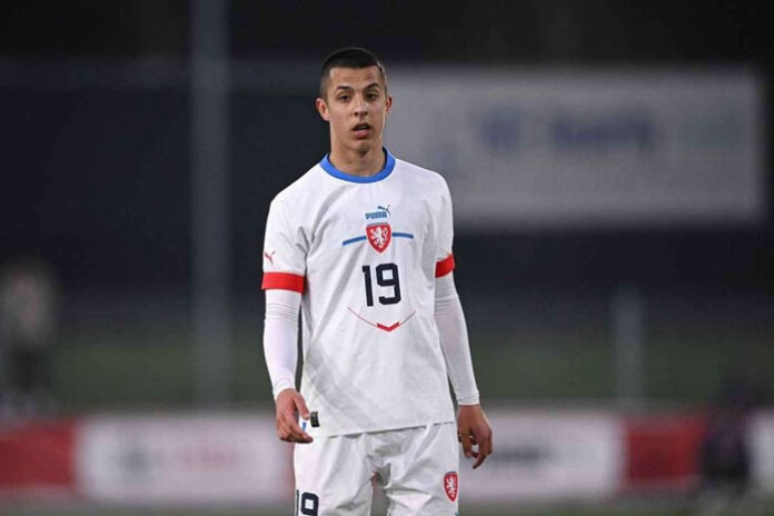 Hugo Sochurek, la joya checa de 18 años que quiere brillar en el Mundial 2026