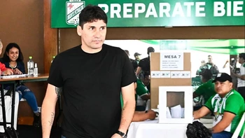 Oriente: Raldes obtiene respaldo total de la FBF, que rechaza cualquier intento de desestabilización Oriente: Raldes obtiene respaldo total de la FBF, que rechaza cualquier intento de desestabilización