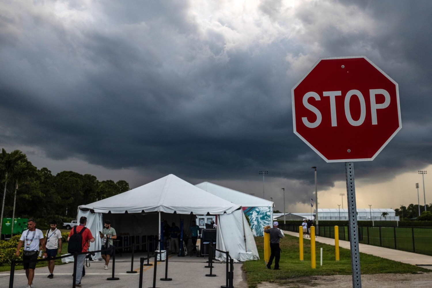 Portugal suspende su entrenamiento por una fuerte tormenta en Florida
