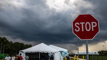 Portugal suspende su entrenamiento por una fuerte tormenta en Florida Portugal suspende su entrenamiento por una fuerte tormenta en Florida