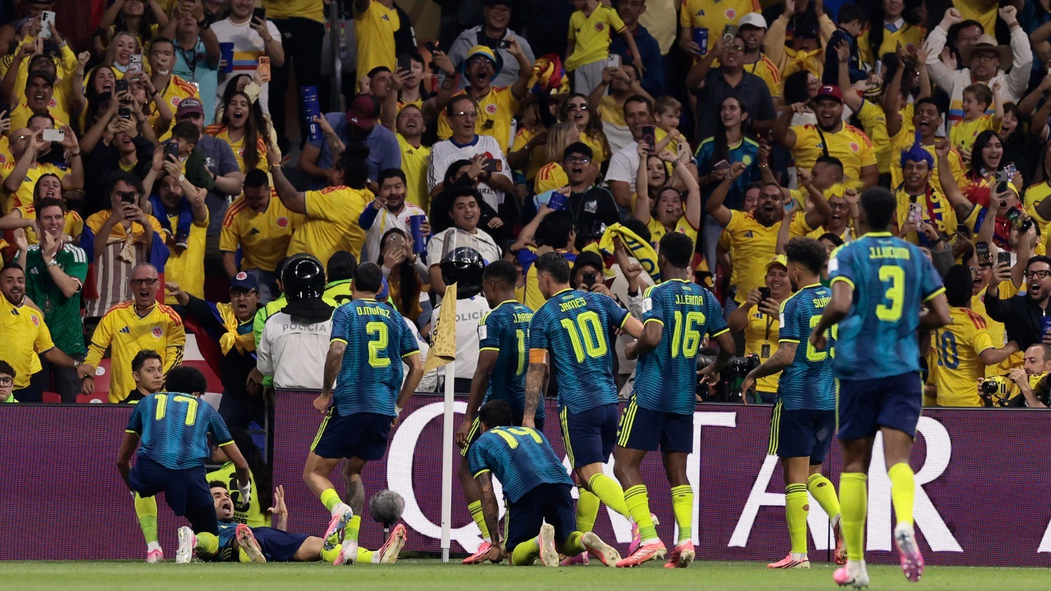 Colombia cumple y comienza con victoria su camino en el Mundial