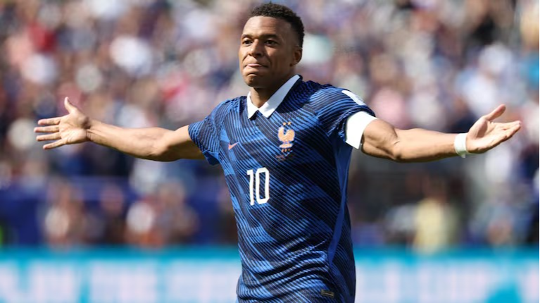 Mbappé alcanzará los 100 partidos con Francia ante Irak