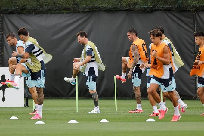 Argentina se entrena en Kansas antes de viajar a Dallas