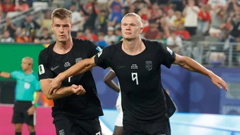 Haaland no afloja: doblete y clasificación para Noruega Haaland no afloja: doblete y clasificación para Noruega