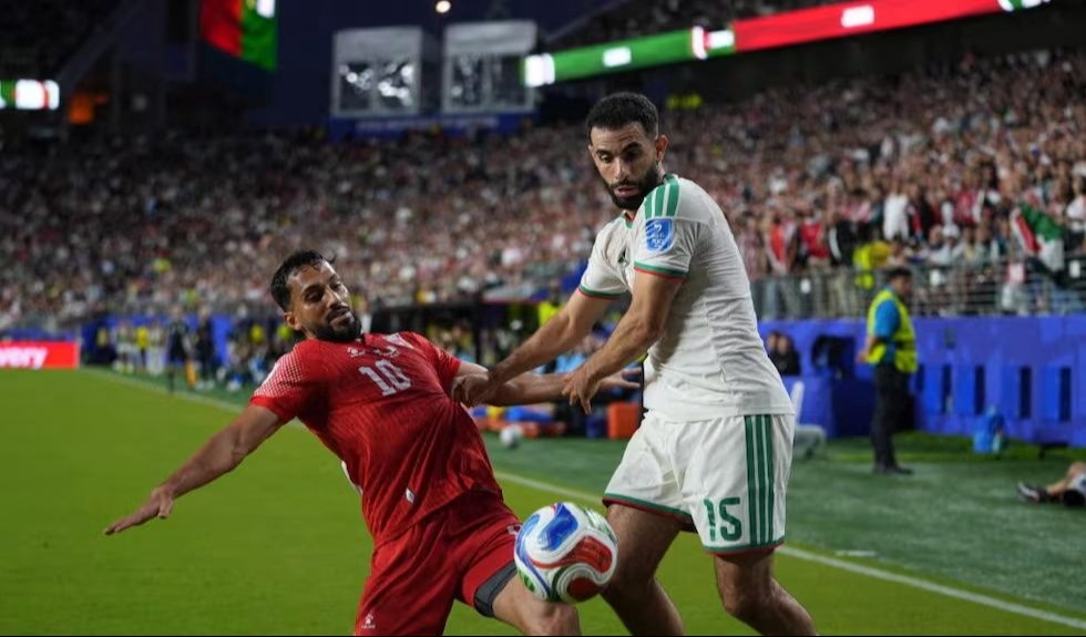 Argelia venció a Jordania y definirá su suerte en la última fecha