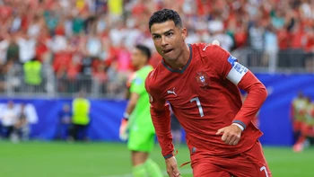 La prensa portuguesa ensalza reacción de Portugal e histórica noche de Cristiano Ronaldo La prensa portuguesa ensalza reacción de Portugal e histórica noche de Cristiano Ronaldo