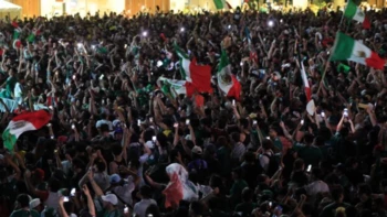Tres muertos por asfixia durante los festejos por el triunfo de México en el Mundial Tres muertos por asfixia durante los festejos por el triunfo de México en el Mundial