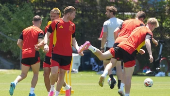 De Bruyne vuelve a entrenarse y Bélgica ultima detalles para enfrentar a España De Bruyne vuelve a entrenarse y Bélgica ultima detalles para enfrentar a España