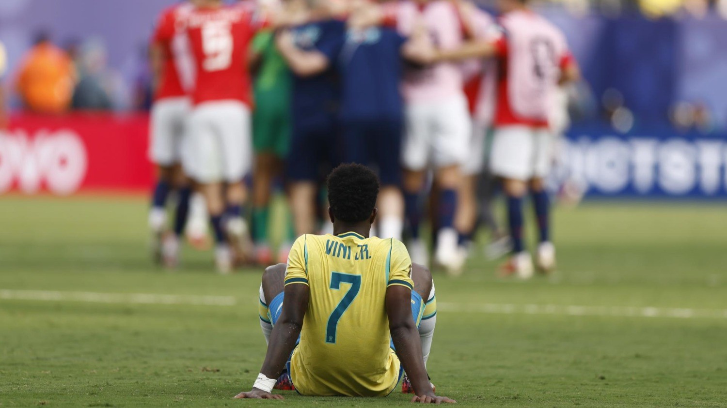 Vinícius rompe el silencio tras la eliminación de Brasil: "Siento una frustración absurda"