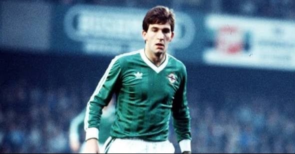 El debutante más joven de la historia se retiró del fútbol con 26 años