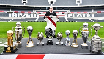 Armani se despide de River Plate: "Gracias por permitirme cumplir el sueño de mi vida" Armani se despide de River Plate: "Gracias por permitirme cumplir el sueño de mi vida"