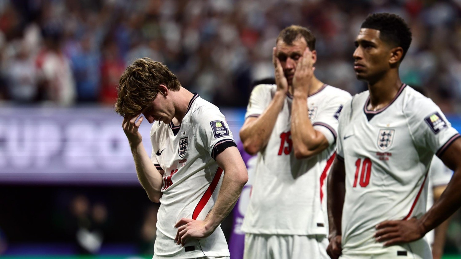 "Nos rompieron el corazón": la dura reacción de la prensa inglesa tras la derrota