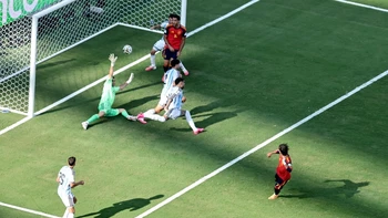 ¡España es campeona del mundo! La Roja derrota a Argentina y conquista el Mundial (1-0) ¡España es campeona del mundo! La Roja derrota a Argentina y conquista el Mundial (1-0)