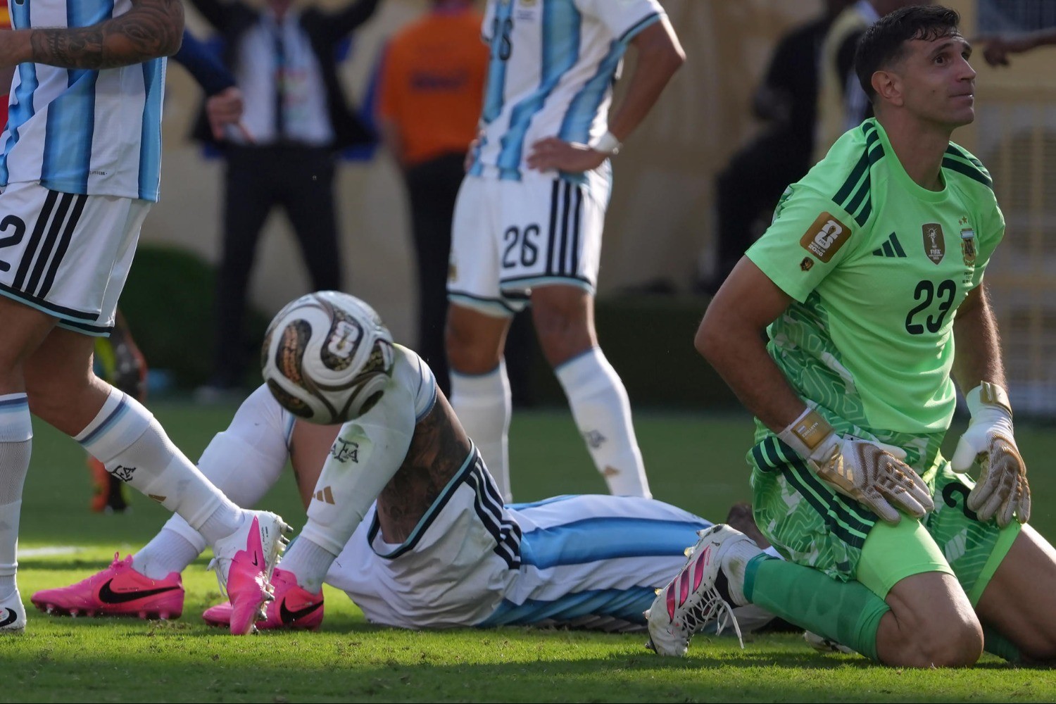 Prensa argentina destaca entrega del equipo y reconoce superioridad de la España campeona