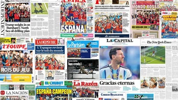 La prensa mundial se rinde a los pies de España, "la mejor selección del siglo XXI" La prensa mundial se rinde a los pies de España, "la mejor selección del siglo XXI"