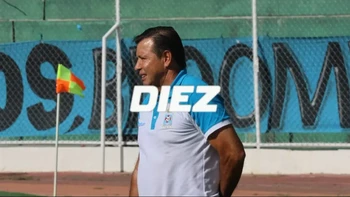 Erwin Sánchez estalló contra el arbitraje: "Condicionó el partido" Erwin Sánchez estalló contra el arbitraje: "Condicionó el partido"