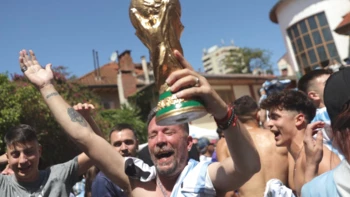 Argentinos vivieron con el alma en vilo durante la final más deseada del último tiempo Argentinos vivieron con el alma en vilo durante la final más deseada del último tiempo
