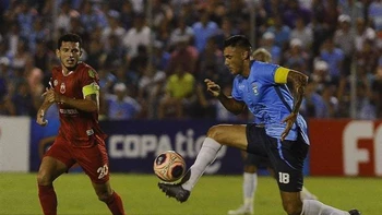 Christian Latorre nuevamente es baja en Blooming: "No quiero perjudicar al equipo de mis amores" Christian Latorre nuevamente es baja en Blooming: "No quiero perjudicar al equipo de mis amores"