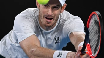Polémica en el Abierto de Australia por la calidad de las pelotas Polémica en el Abierto de Australia por la calidad de las pelotas