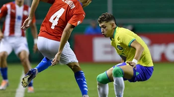 Brasil gana 2-1 a Paraguay y clasifica como líder de grupo en Sudamericano sub-20 Brasil gana 2-1 a Paraguay y clasifica como líder de grupo en Sudamericano sub-20