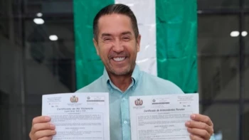 Mario Cronenbold oficializa su candidatura a la presidencia de Blooming Mario Cronenbold oficializa su candidatura a la presidencia de Blooming