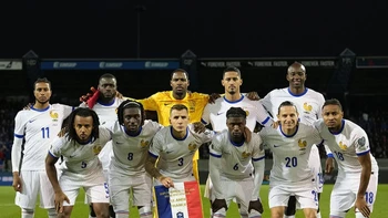 Francia cede un empate ante Islandia y tiene que esperar Francia cede un empate ante Islandia y tiene que esperar