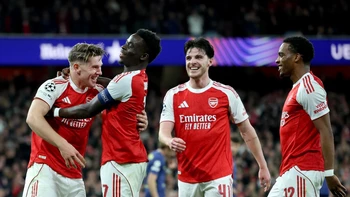 Arsenal pasa por encima del Atlético y confirma su candidatura en Champions Arsenal pasa por encima del Atlético y confirma su candidatura en Champions